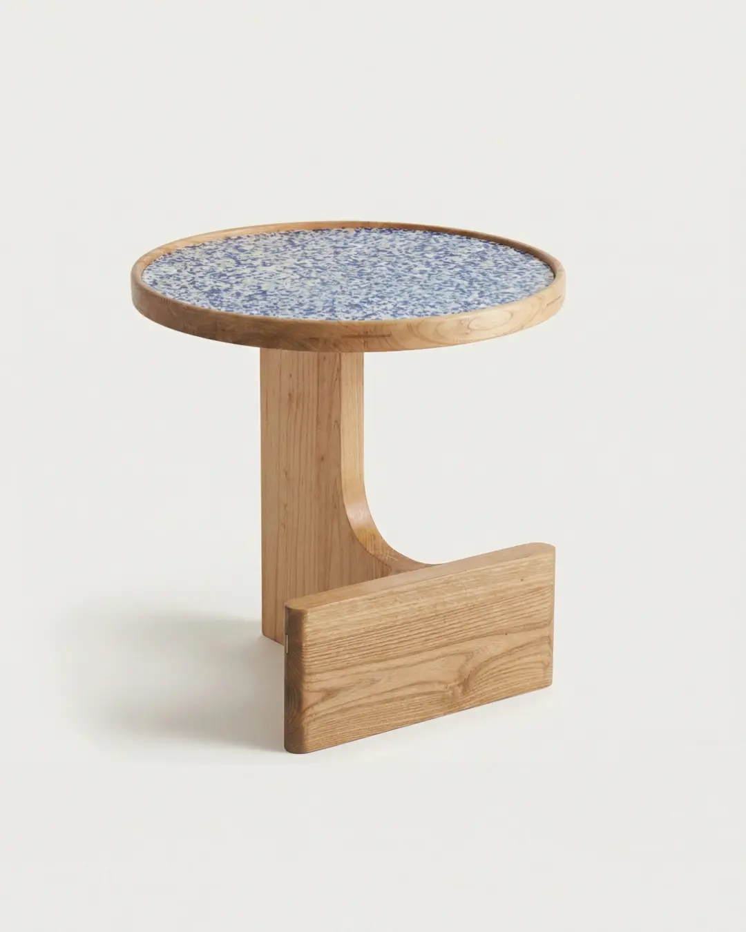 Dans Le Septieme – Table